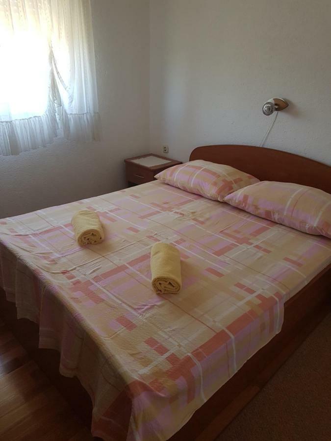Apartmani Anna Vir Esterno foto